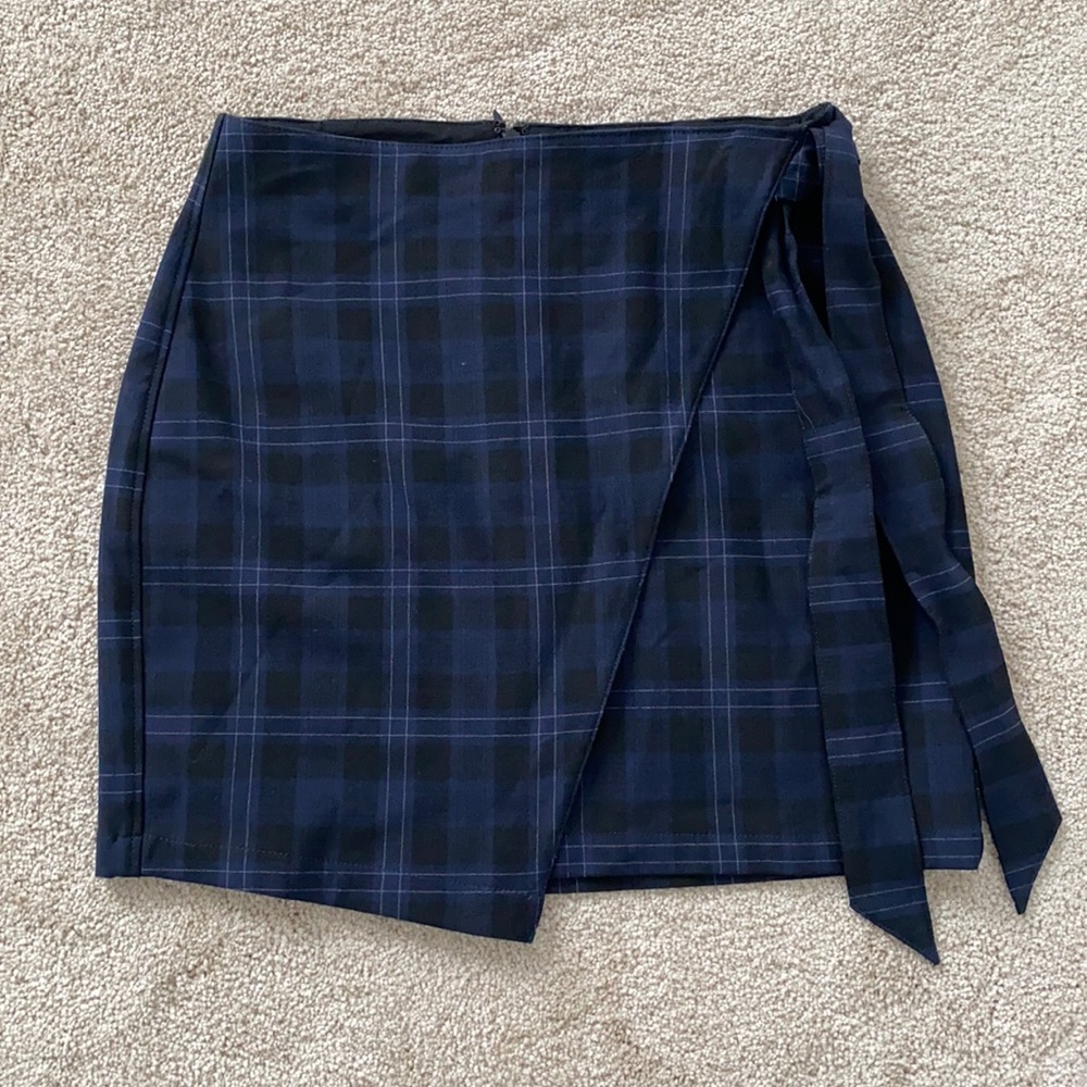 Blue and black plaid skirt. NWOT